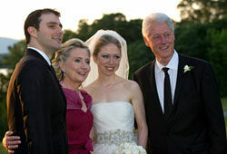 «Свадьба века» дочери Клинтон обошлась экс-президенту США в несколько миллионов долларов