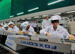 Китайские рабочие, собирающие iPhone 5, устроили забастовку