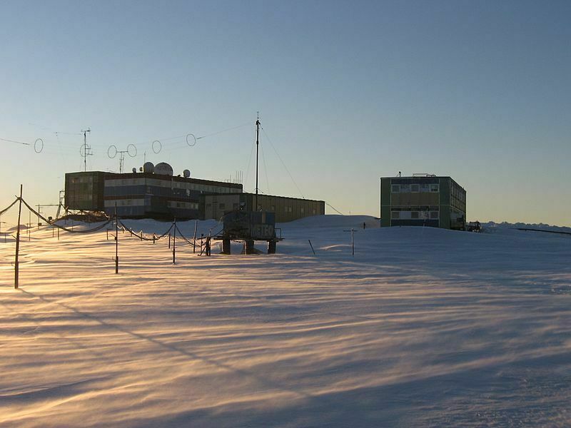 На российской станции "Мирный" в Антарктиде произошел пожар
