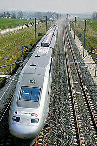 Французский поезд поставил новый рекорд скорости