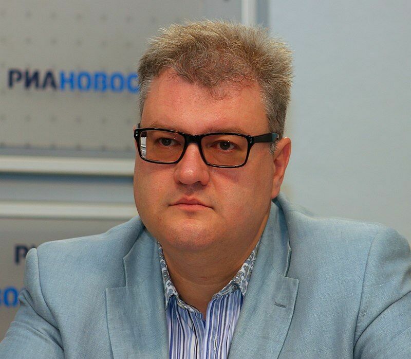 Дмитрий Орлов - об итогах года: "Общество не спускает власти ее ошибок"