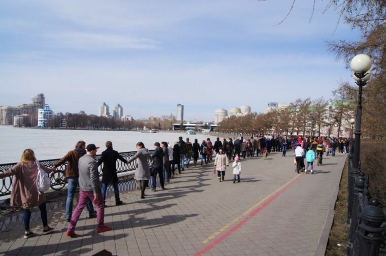 В Екатеринбурге протестуют против строительства очередного  храма