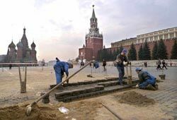 Москва отказалась от замены асфальта тротуарной плиткой