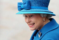 Королева Великобритании Елизавета II обратится к подданным в 3D-формате