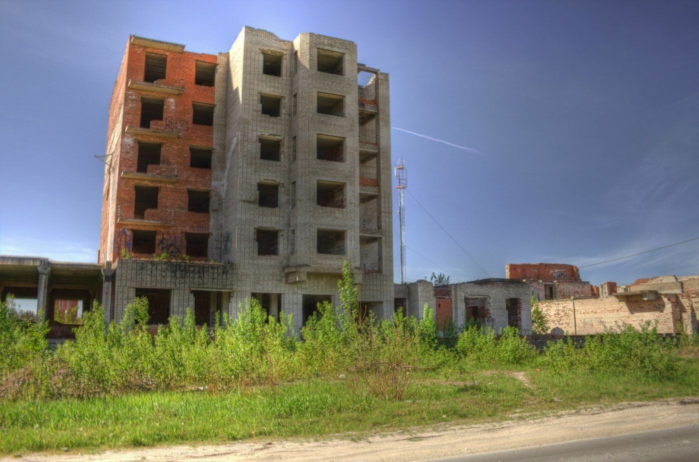 Симптом кризиса: в России резко упали объемы строительства