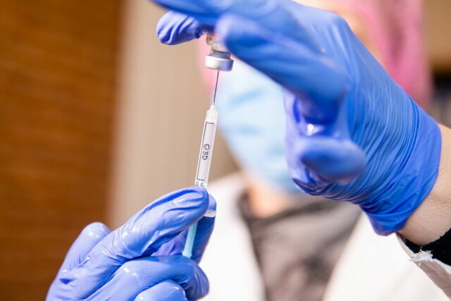 Начались исследования новой вакцины от коронавируса