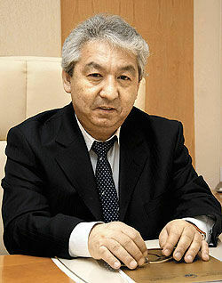 Министр иностранных дел Киргизии Эднан Карабаев
