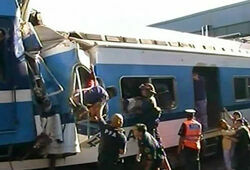 Железнодорожный кошмар в Буэнос-Айресе: пассажиры электрички умирали стоя