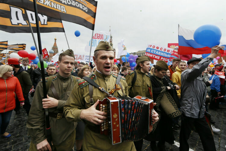 В праздновании Первомая в Москве приняли участие более 140 тысяч человек