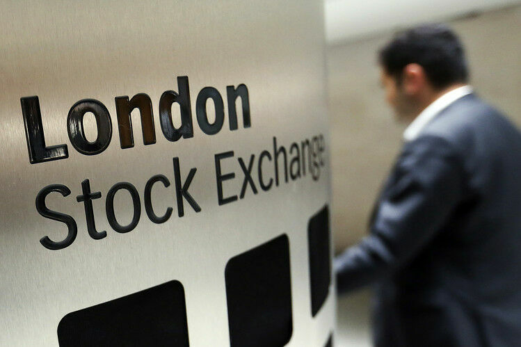 Британия может запретить продажу российских евробондов на фондовом рынке Лондона