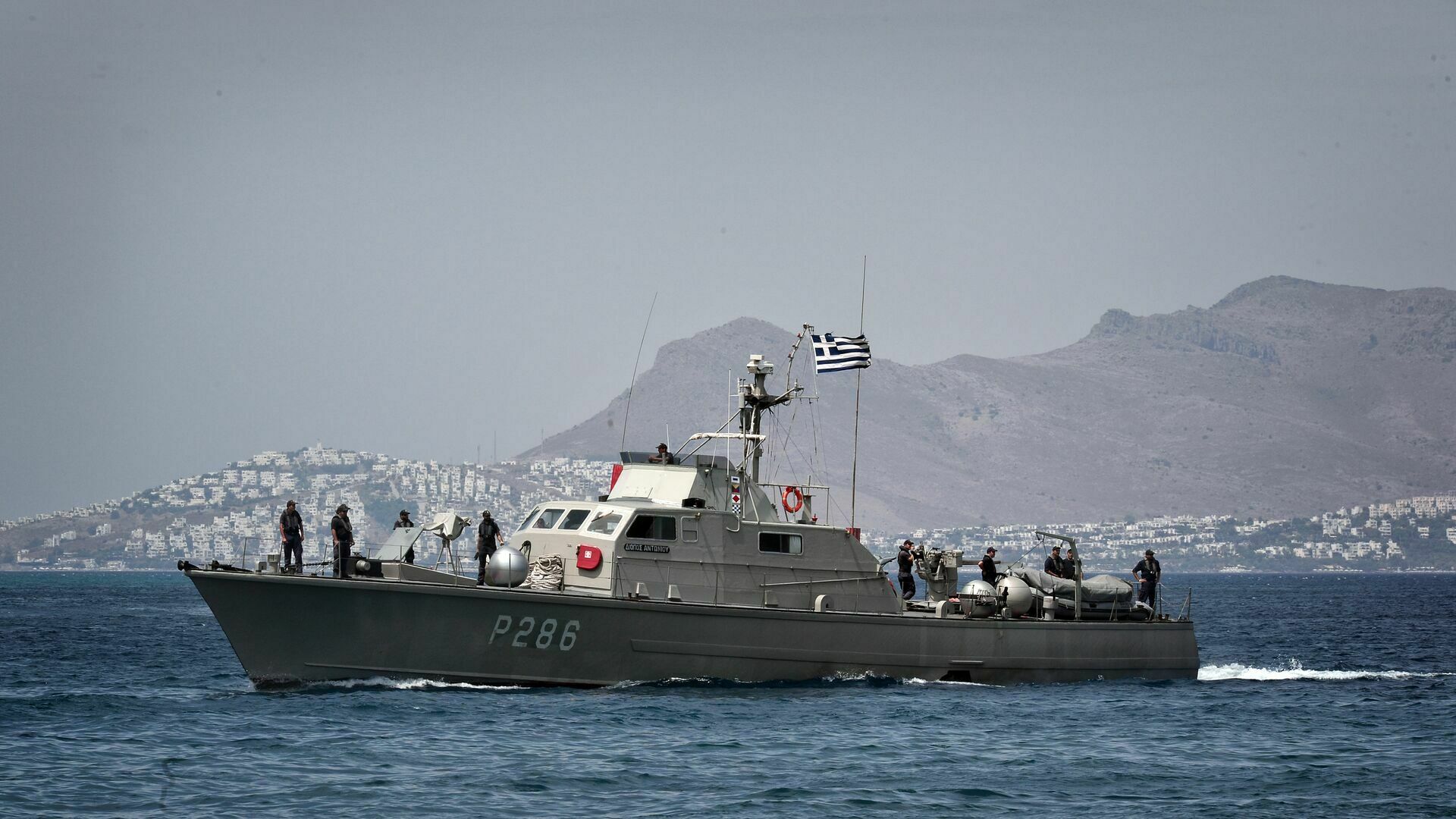 В Греции обстреляли «подозрительный» корабль у острова Лесбос