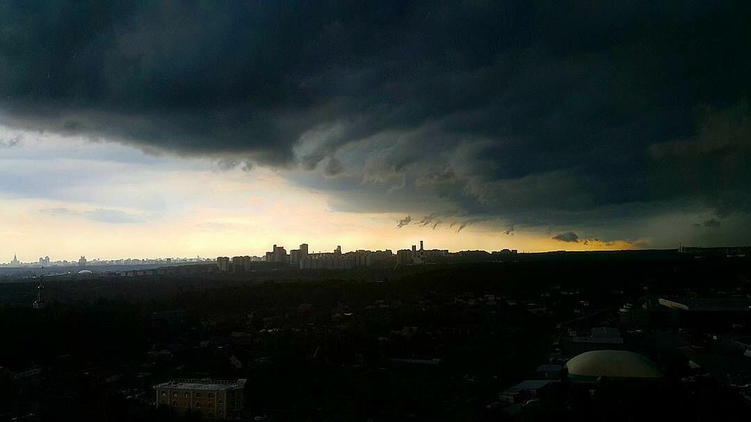 В Москве объявлено штормовое предупреждение до утра субботы