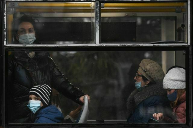 Водителей в Сургуте наказали за то, что они выгоняли детей без масок из автобусов