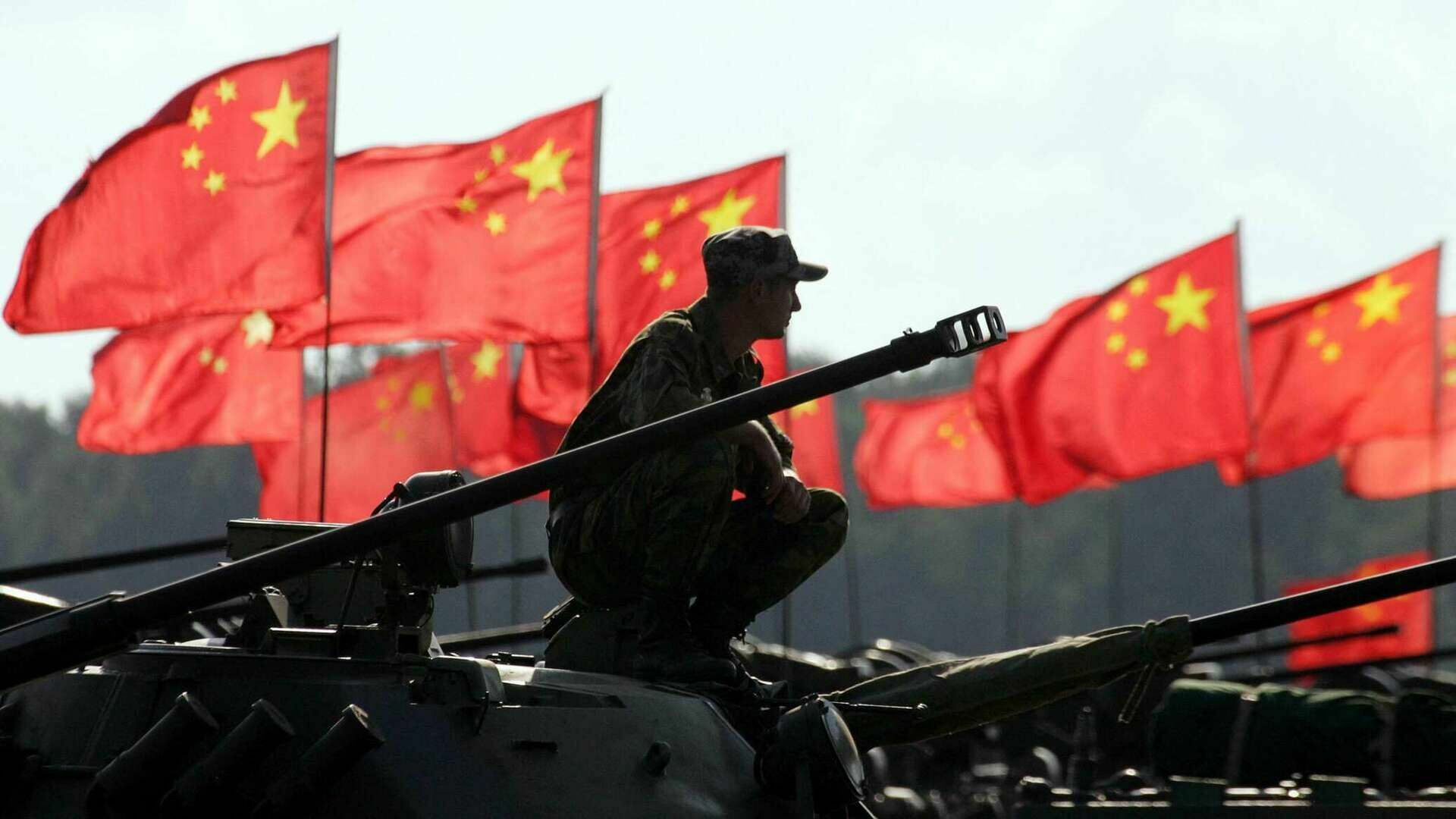 Китай начал военные учения с боевыми стрельбами вокруг Тайваня