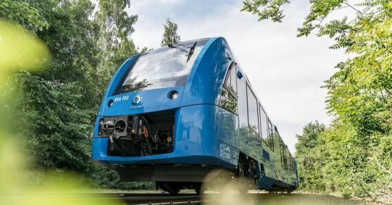 Пар вместо выхлопа: в ФРГ запущен первый в мире водородный поезд