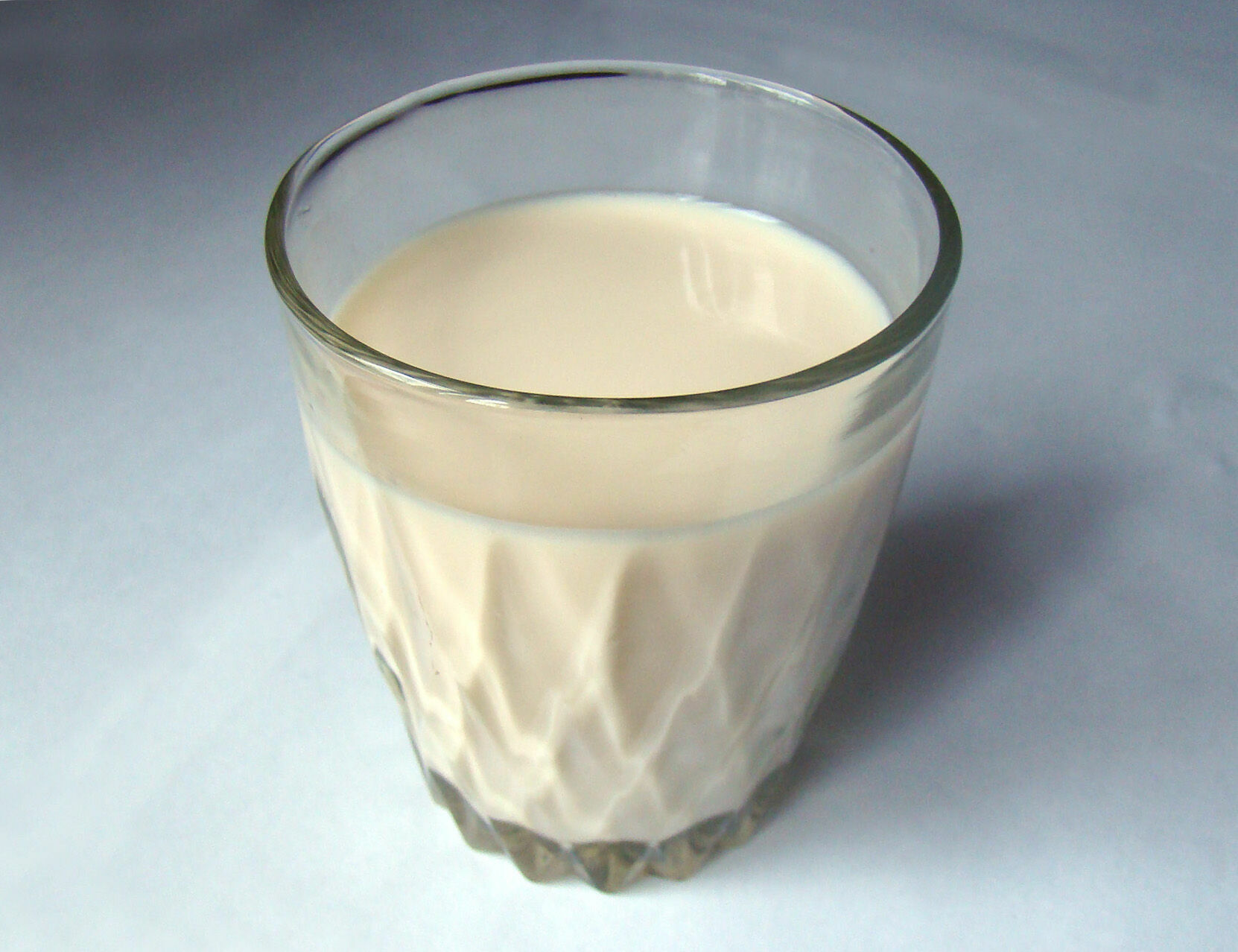 Россия вводит ограничения на поставки белорусского молока