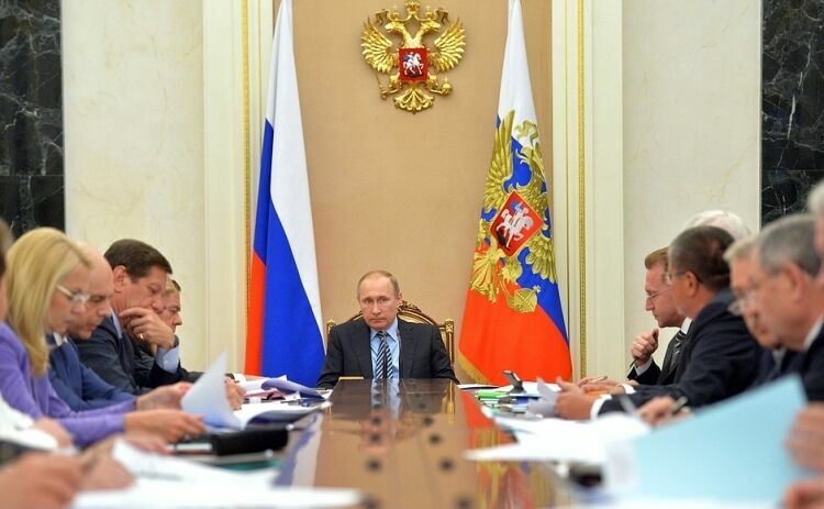 В Москве проходит заседание президиума Экономического совета при президенте