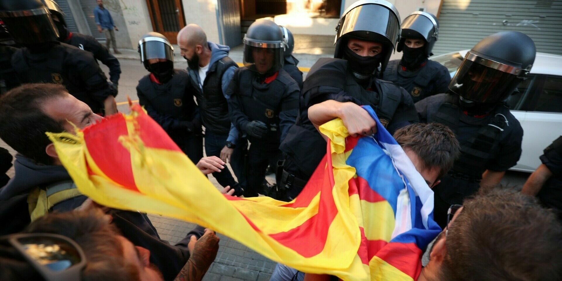 Из "локомотива экономики" - в обузу: каталонский кризис обошелся Испании в 1 млрд евро