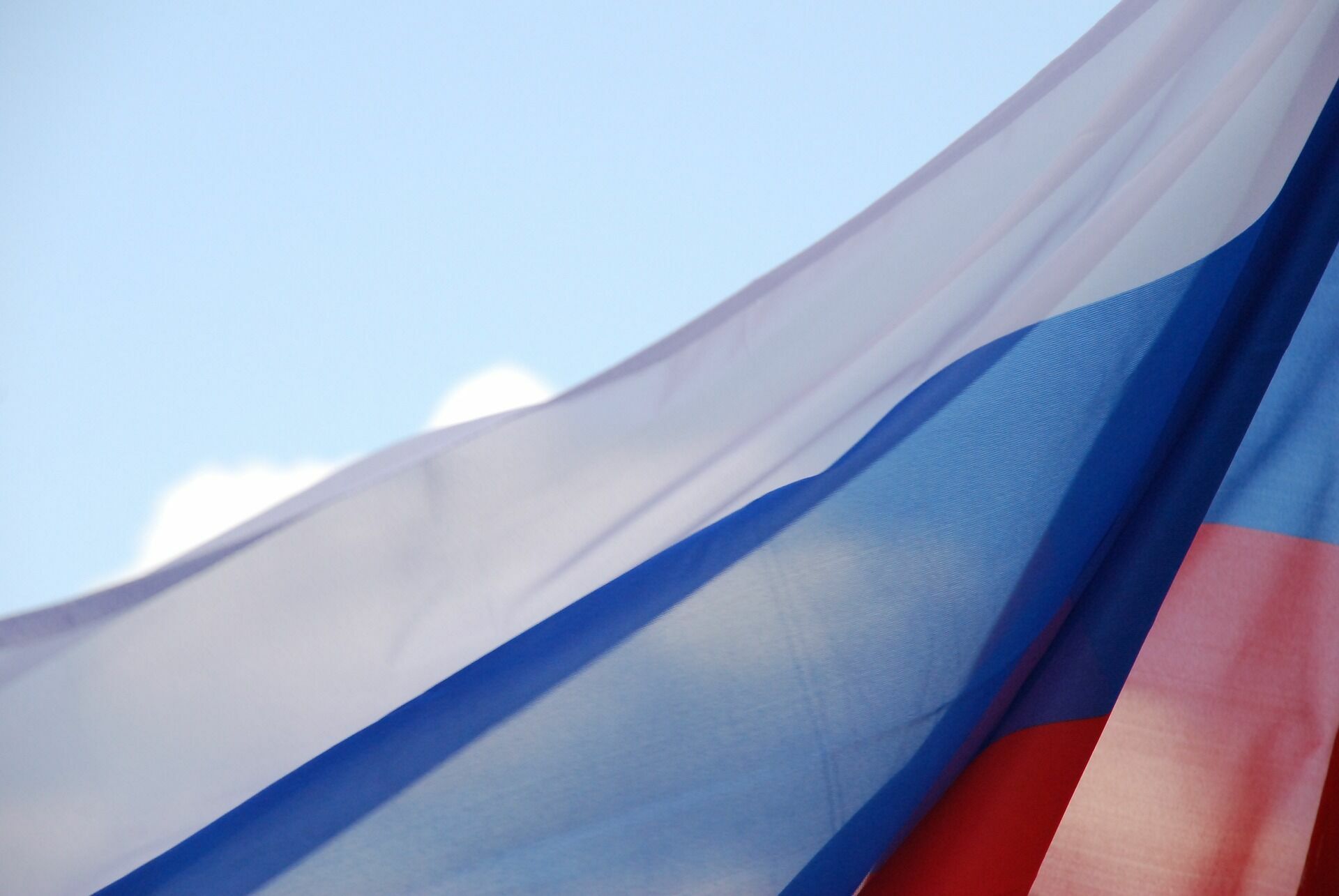 Президент России подписал закон о выходе из Договора по открытому небу