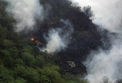 Самолет со 152 пассажирами на борту разбился около столицы Пакистана