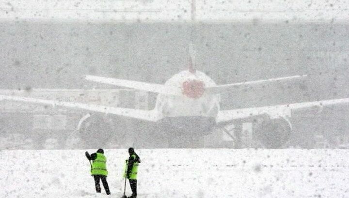 В аэропортах Москвы отменены и задержаны более 90 рейсов
