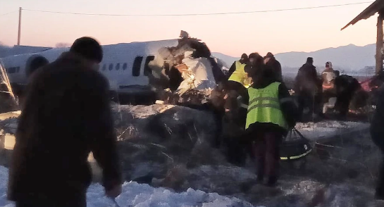 Число погибших при крушении самолета в Казахстане выросло до 14