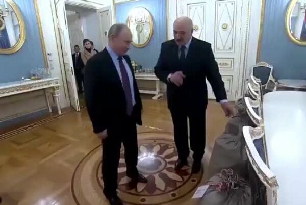 Лукашенко приезжал на переговоры к Путину с четырьмя мешками картошки