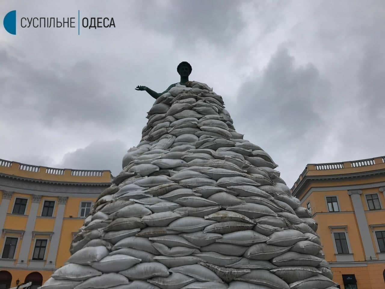Фото дня: так выглядит сегодня главный символ Одессы