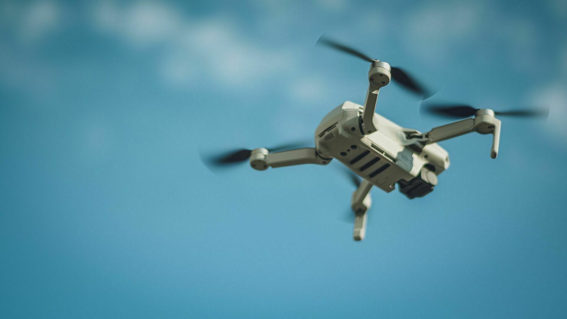 Госдума одобрила законопроект об уничтожении любых дронов