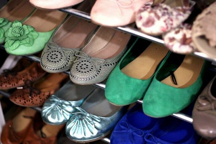 Треть российского рынка одежды и обуви оказалась контрафактной