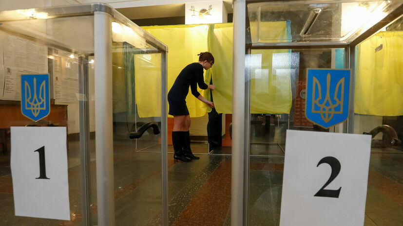 Украинская полиция возбудила три уголовных дела по нарушениям на выборах