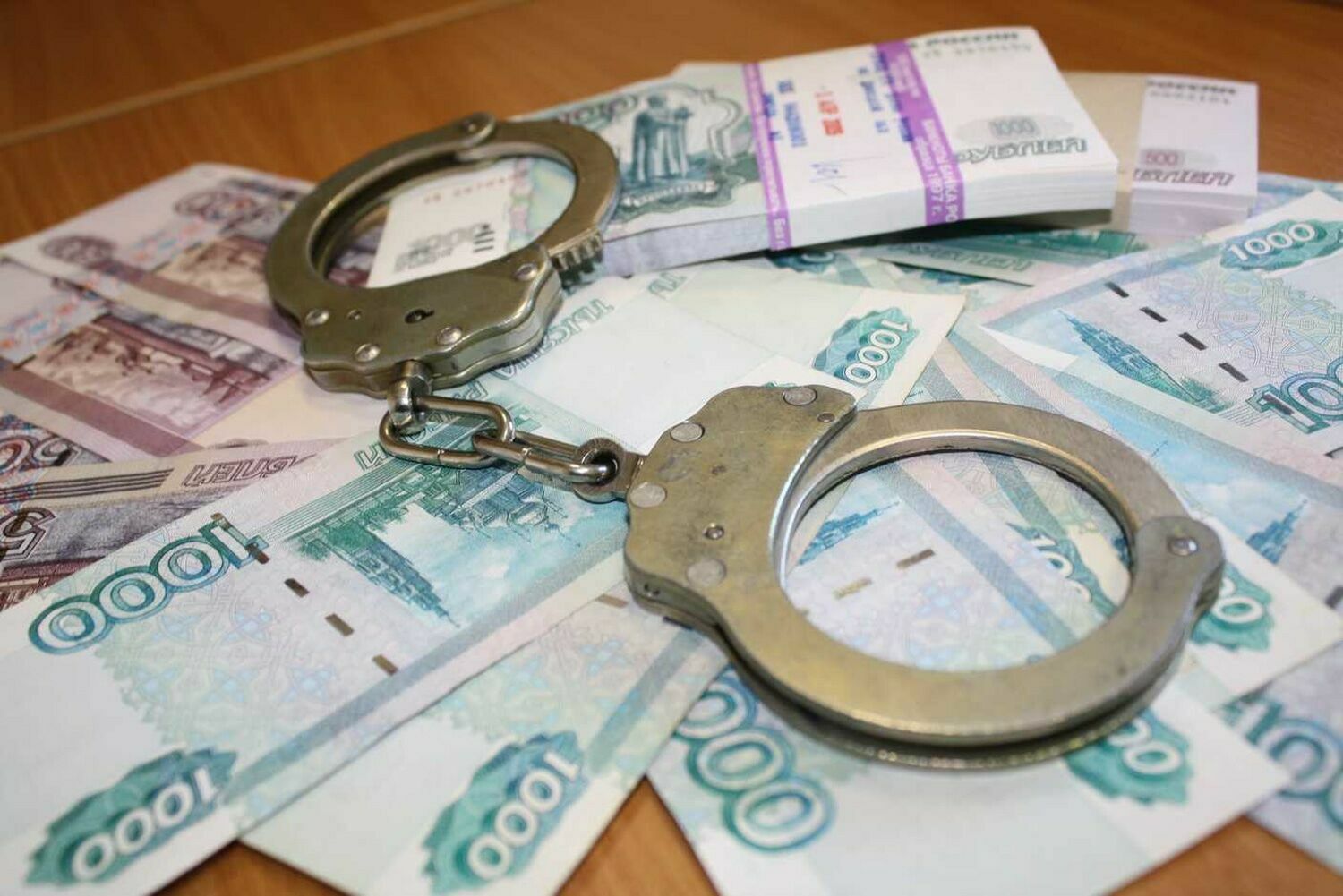 Цифра дня: 303,7 млрд рублей - такой ущерб нанесли преступления с начала года