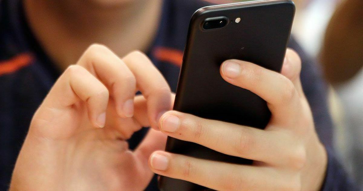 Власти США проводят расследование из-за замедления старых iPhone
