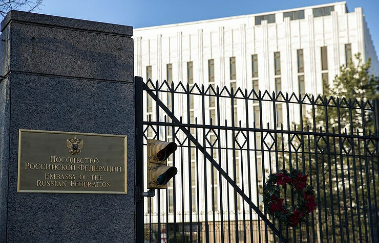 CNN: Среди высланных из США российских дипломатов были шпионы