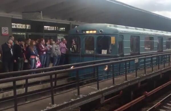 На «фиолетовой» ветке метро восстановили движение
