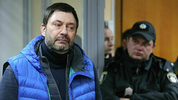 Журналисты попросили Зеленского содействовать в освобождении Вышинского