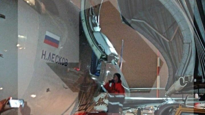 СМИ: нетрезвый водитель телескопического трапа протаранил самолет в Шереметьево