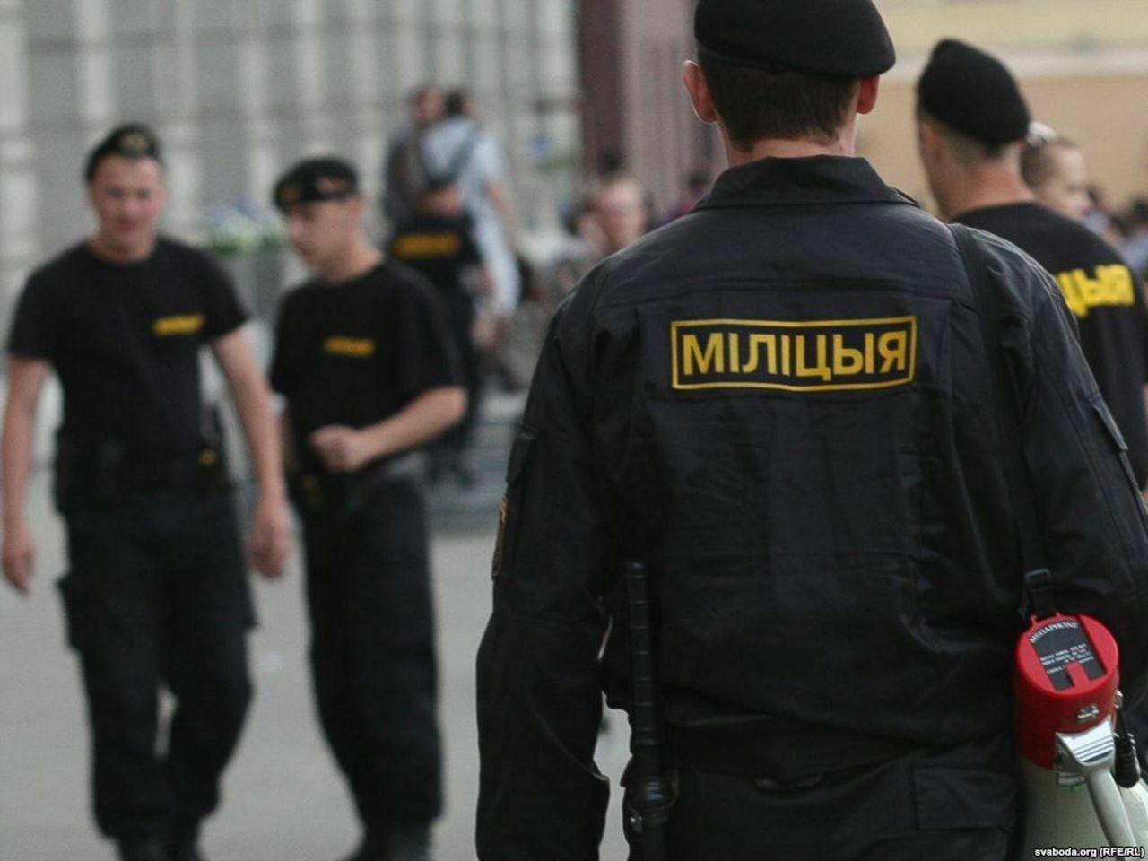 В Белоруссии россиянин захватил заложников в банке