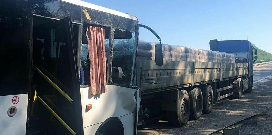 ДТП с автобусом на Кубани: 17 пострадавших