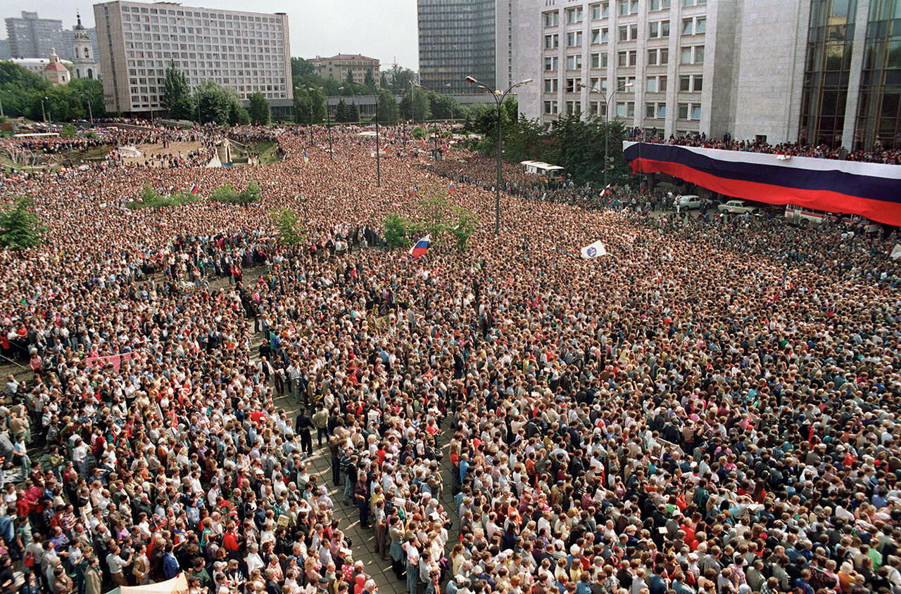 Москва митингующая: 15 крупнейших протестов за 30 лет