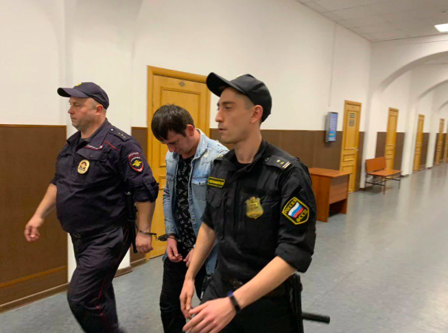 Разобрались быстро: уголовные дела троих участников протестов в Москве переданы в суд