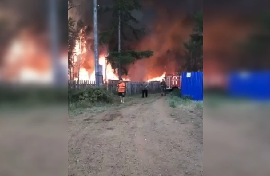 Детский лагерь «Орленок» эвакуируют из-за лесного пожара в Якутии