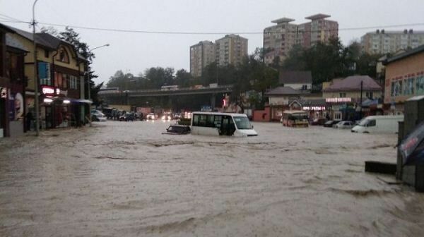 Дожди затопили 22 000 зданий в Туапсинском районе(ВИДЕО)