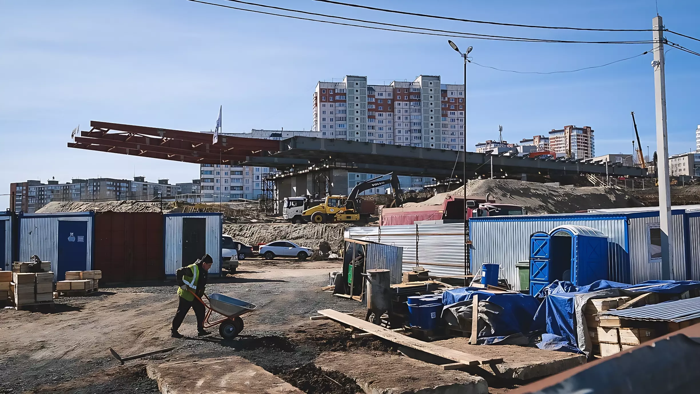 Эксперты о мигрантах: «Нужны ли России рабочие без жилья, но с серой зарплатой»