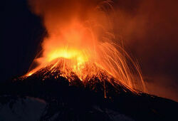 На Сицилии вновь произошло извержение вулкана