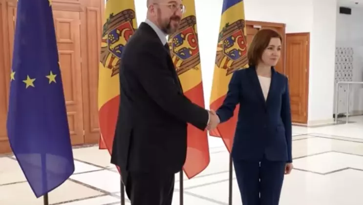 Президент Молдовы Санду и председатель ЕС Мишель