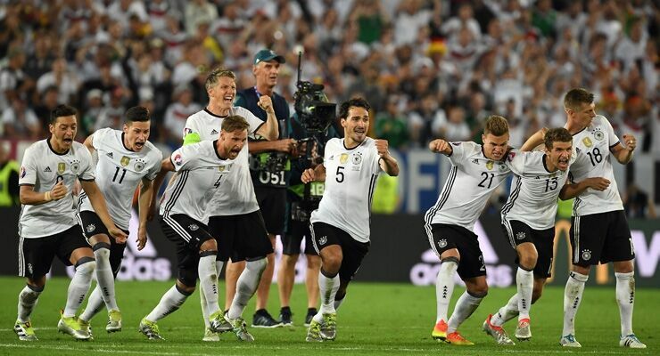 Германия добыла путевку в 1/2 финала Евро, превзойдя Италию по пенальти