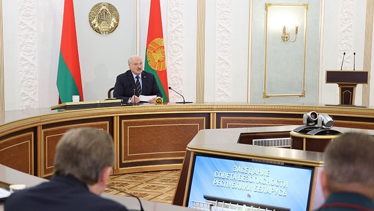Лукашенко назвал «необоснованными и глупыми» требования о выводе войск ЧВК «Вагнер»