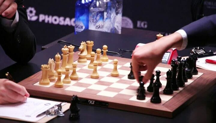 Карякин и Карлсен сыграли вничью на чемпионате мира по шахматам