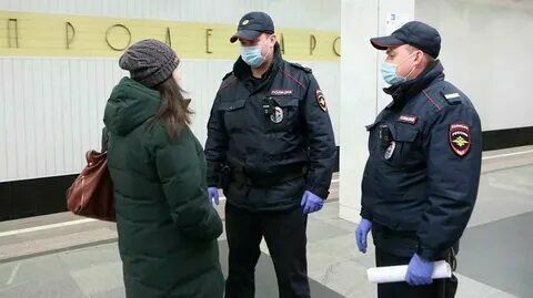 4 тысячи за выход на улицу: в Москве полиции разрешили штрафовать нарушителей режима